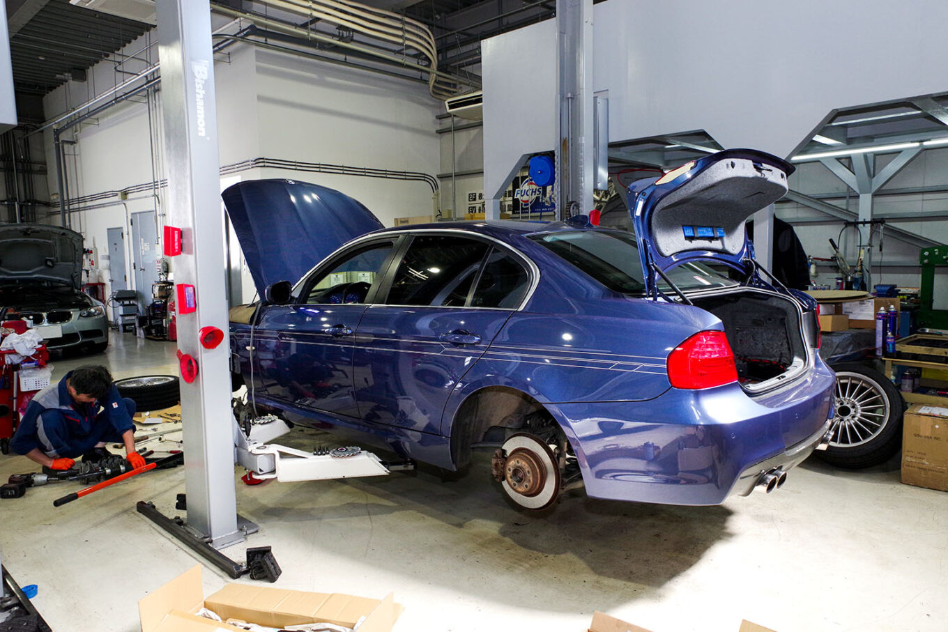 BMW E90 アルピナ B3｜ショックアブソーバーのヘタリ | 輸入車整備・J 